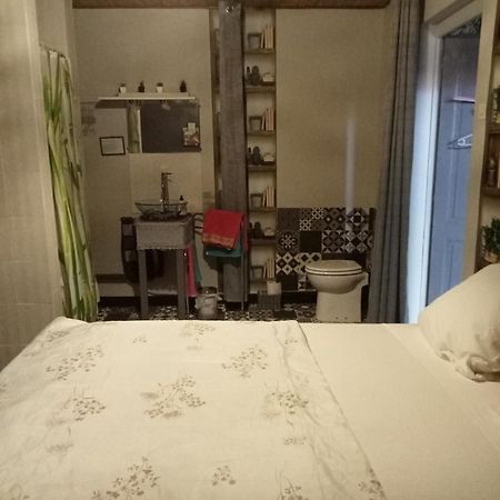 Bed and Breakfast Le Repaire Des Ecureuils Bourg-Argental Экстерьер фото